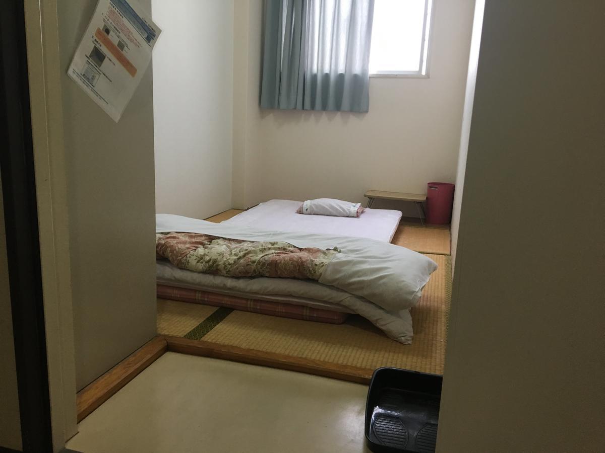 Business Hotel Shinbashi Osaka Eksteriør billede